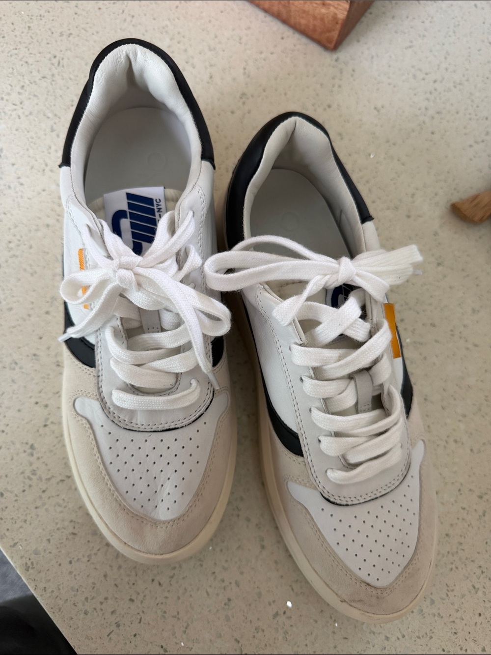 Oncept Prague Night - White & Black Women’s Sneakers with Yellow Accent sz 8.5